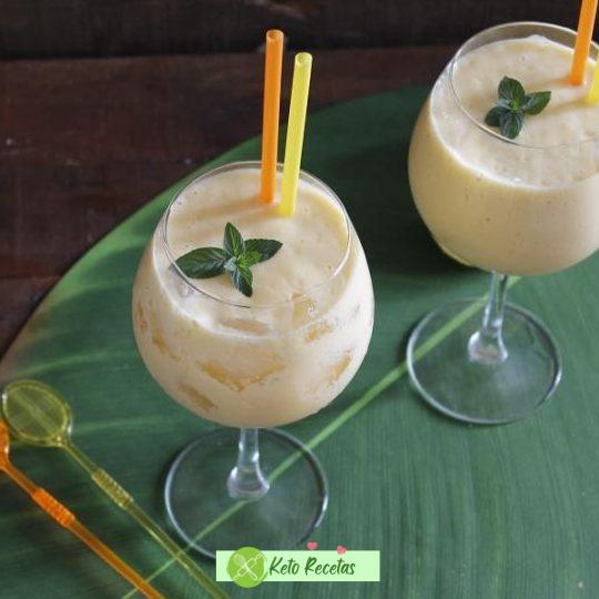 Batido de Mango y Leche de Almendra refrescante