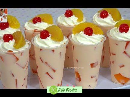 Postre: Parfait de Yogur con Moras y Almendras