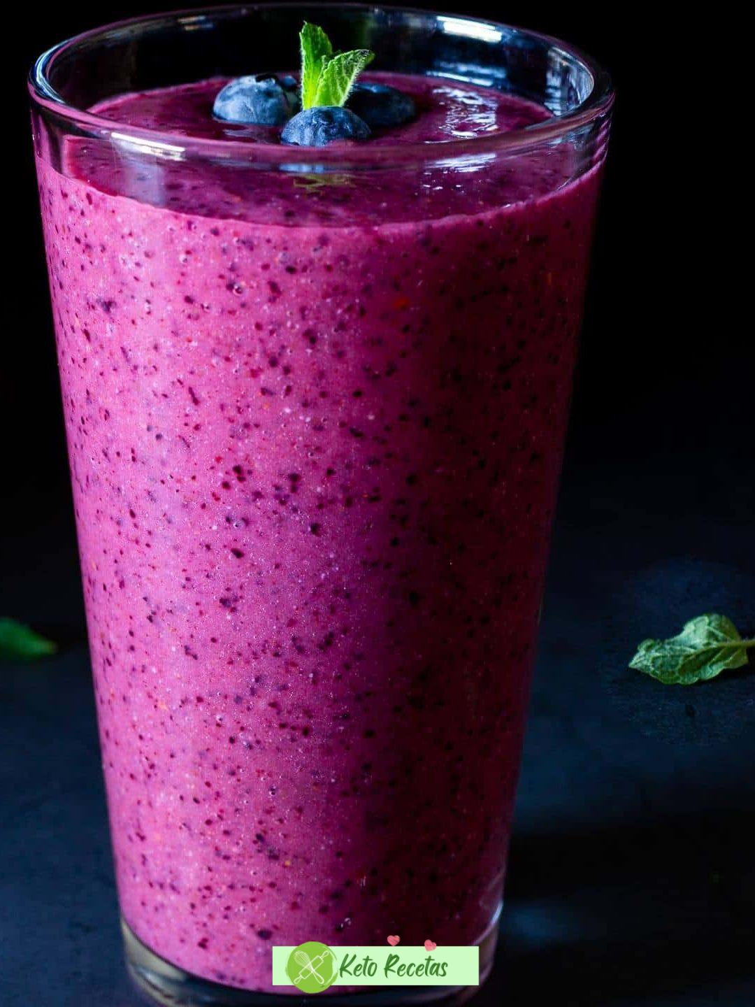 Smoothie de Bayas con Leche de Almendra: Opción Saludable